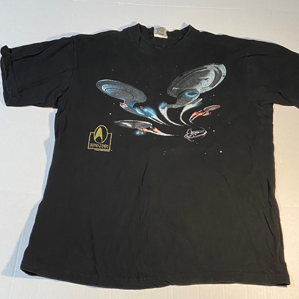 Vintage 1996 Tour Champ Star Trek 30 Years Tee